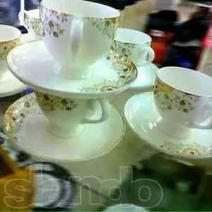 Фарфоровые чайные кружки